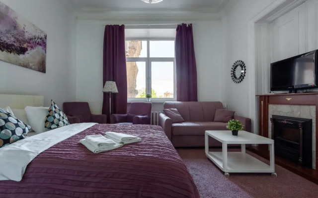 Апартаменты Стандарт с Двумя Спальнями и Камином