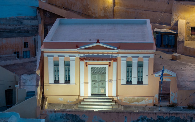 Отель Galaria Serenity Suites