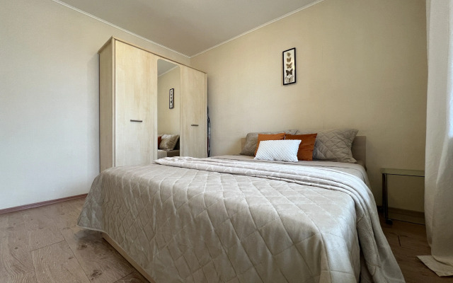 2-kom Fadeeva 13b-49 KakDoma Sevastopol Flat
