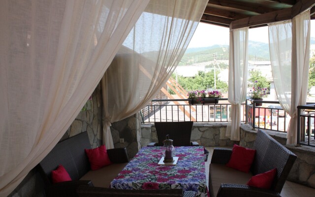 Marinus Hotel