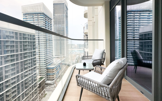Апартаменты Keyrock Living Seaview Stay at Emaar Beachfront