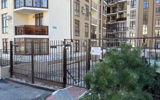 270 Suvorova 27k1 Apartments