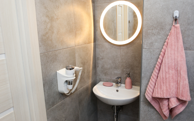 V Neboskrebe s vidom na Ostankinskuyu bashnyu Apartments 1