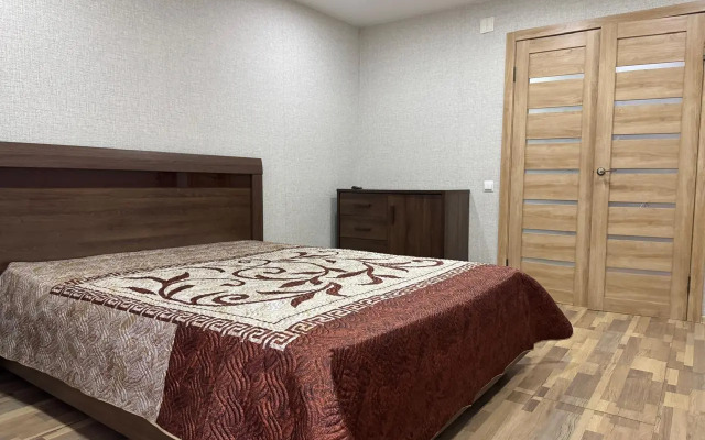 2kh-Komnatnaya S Khoroshim Remontom Flat