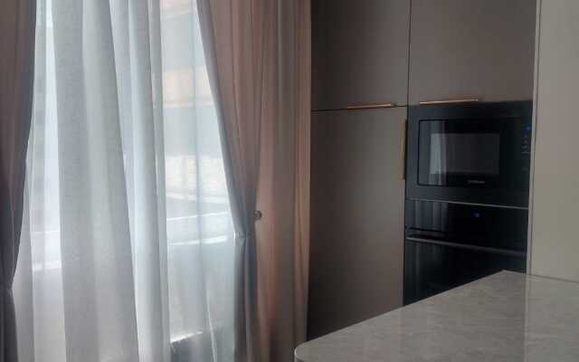S Yevro Remontom V Zolotom Kvadrate Apartments