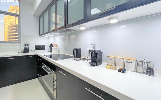 Апартаменты Luxury Penthouse with Marina and Sea Views|bnbme-2301