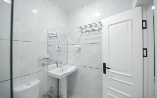 Отель Zehra Premium