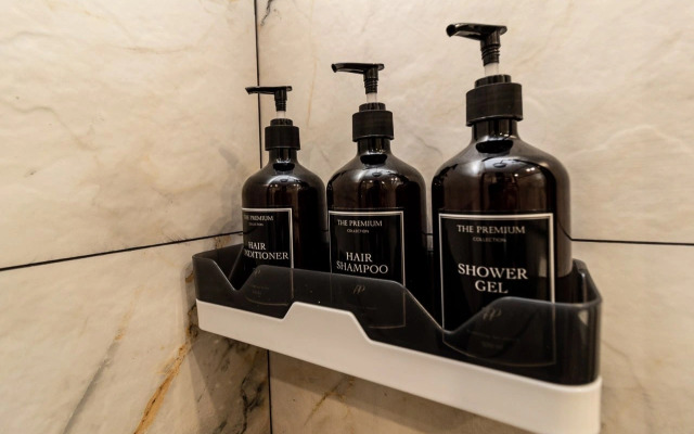 Частный дом с беседкой баней и чаном