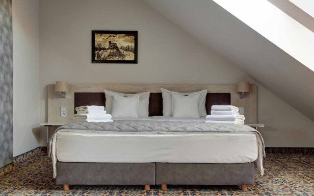 Отель Arche Częstochowa