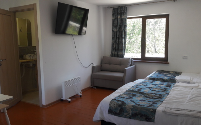 Na Krasnoflotskoy Flat