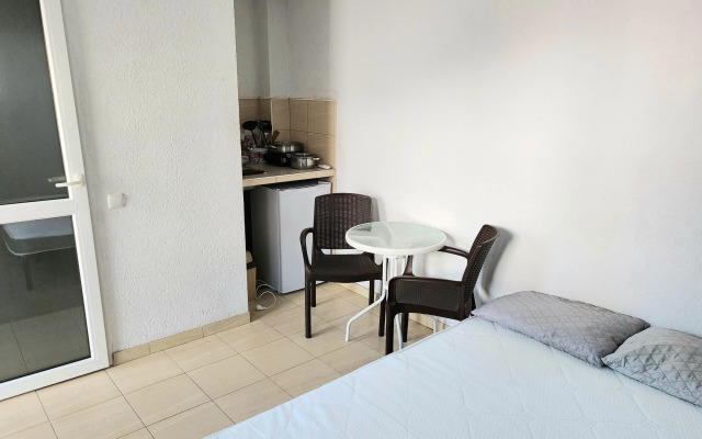 Апартаменты рядом с Массандровским пляжем 3