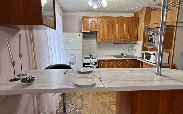 Апартаменты Двухкомнатная Квартира Шахтеров 23