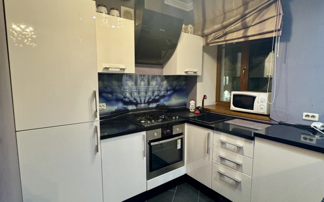 V Tsentre Goroda Flat