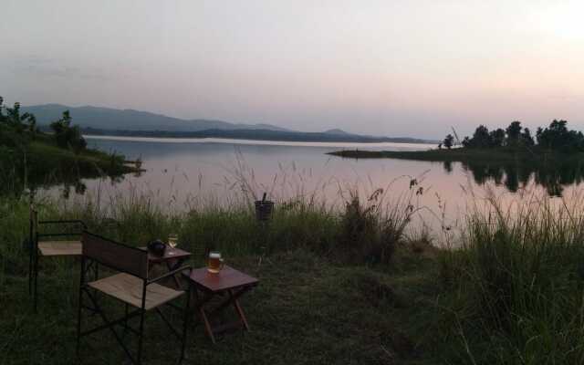 Pugdundee Safaris - Denwa Backwater Escape Satpura Lodging House