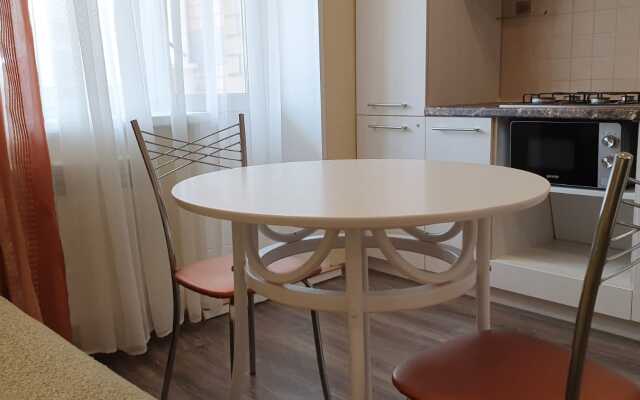Yevrodvushka Na Yermakova Flat