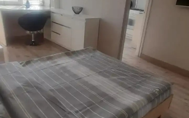 V Samom Tsentre Bresta Flat