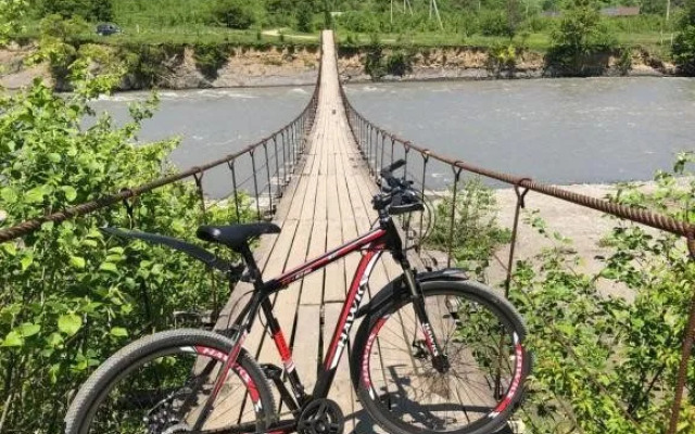 Thach from Travel Hotels Entourage