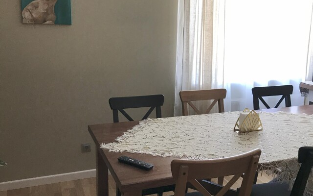 Апартаменты с 3 спальнями в частном доме