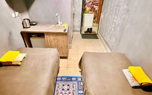 Апартаменты МИНИ СТУДИЯ ЭКОНОМ УЮТНО ЦЕНТР