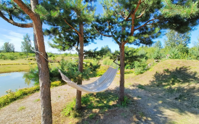 Шале с видом на сад