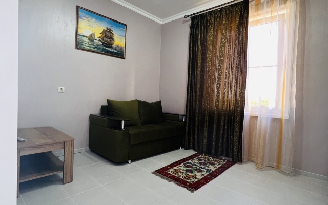 Baza Mango Guest House