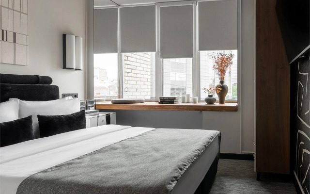 Select Hotel