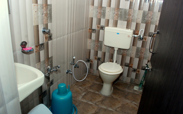 Отель Shree Shantinath Palace by Sky Stays