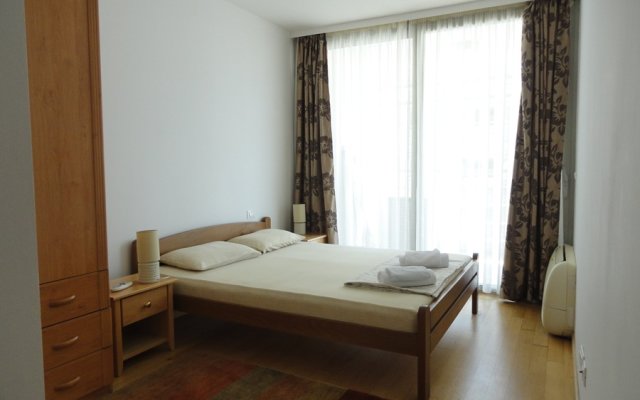 Семейные апартаменты в Будве с двумя спальнями