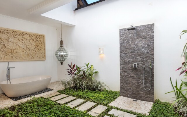 Вилла Candi Kecil Empat