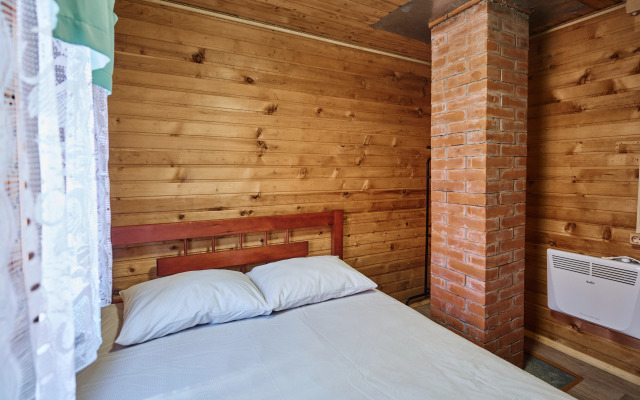 Гостевой дом Летний домик из кедра с баней