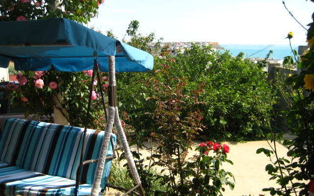 Tsvetok Granata Guest House