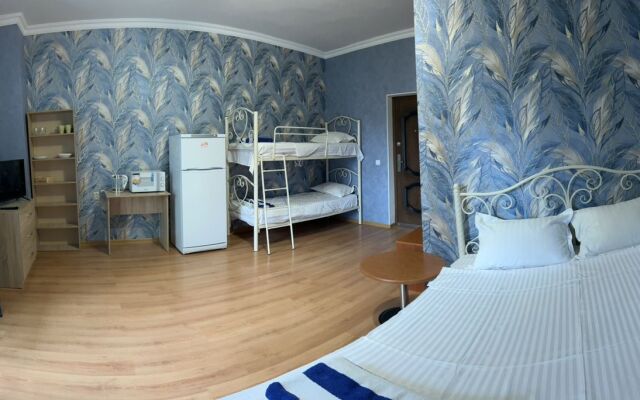 Na Tsvetochnoy Apartments