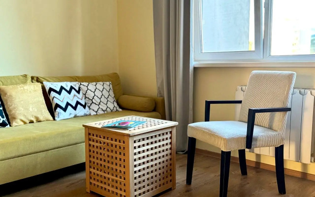 Holmy Nahimovsky Apart Flat