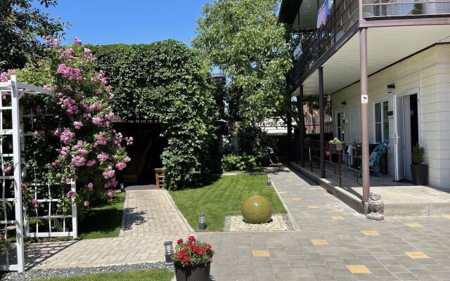 Sovyonok Apart Hotel