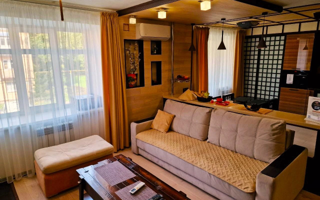 Yaponiya Apartments