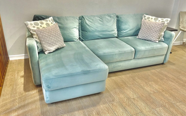 Apartament Green v Rezidentsii Baykalskiye Kholmy