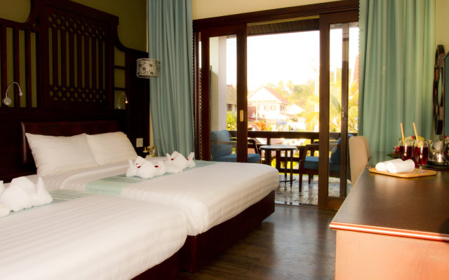 Sunrise Garden House Hotel