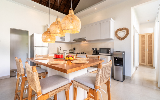 Jungle Amaranth Canggu – Exclusive 3BR Retreat with Pool, Modern Amenities and Top Location Villa