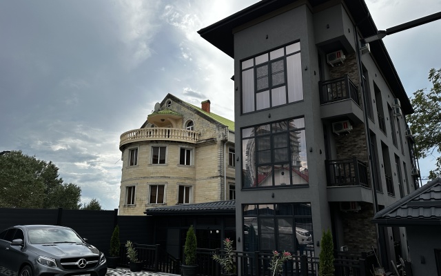 Grey Hotel