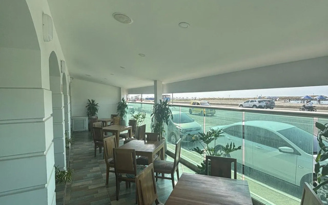 Отель Isla Capri