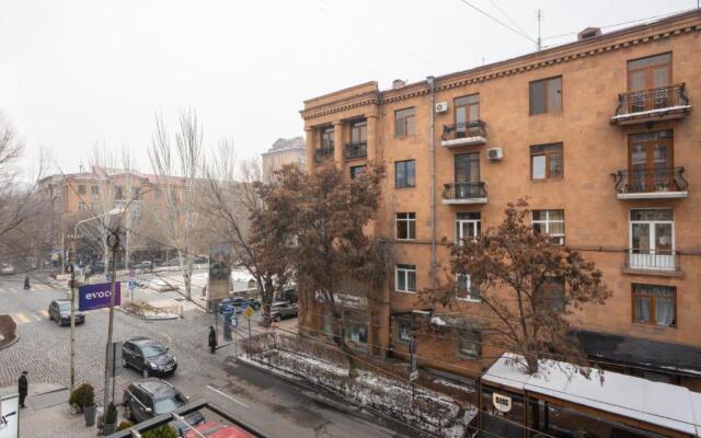 RIS Central Apartments Yerevan