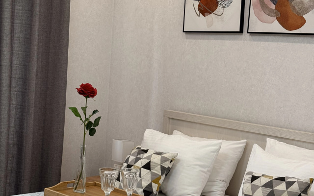 Апартаменты Большая квартира в центре Самары на набережной