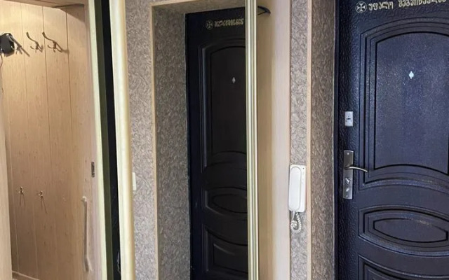 Квартира Уютная двухкомнатная