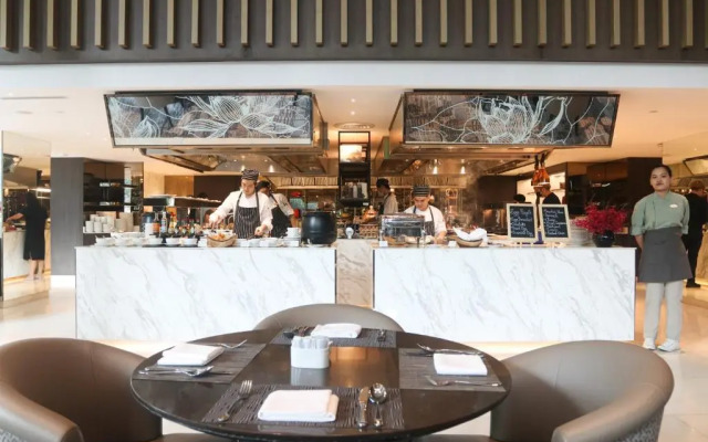 Отель Chatrium Grand Bangkok