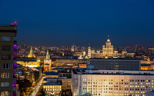 Great view on Kremlin 2 rooms apartment 23 floor