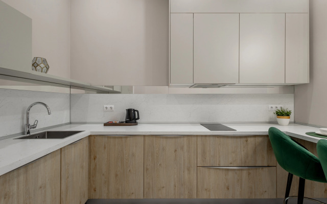 Апартаменты Mirror с видом на Навагинскую