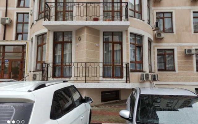 Апартаменты 3х Комнатные Крымская 19к10 с 2мя Санузлами