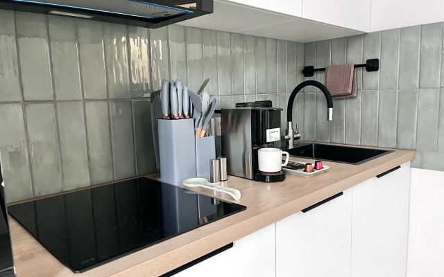 Квартира с завтраками на балконе у набережной Москвы-реки