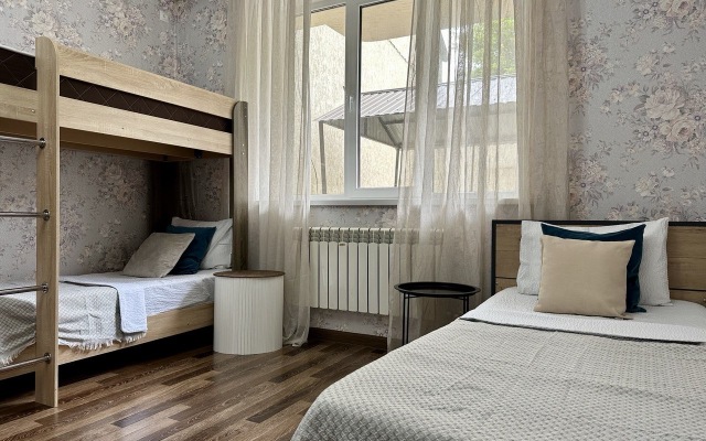 Квартира Просторная с Закрытым Двором и Кондиционером