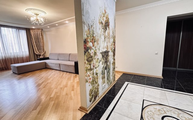 Квартира Уютная трехкомнатная квартира